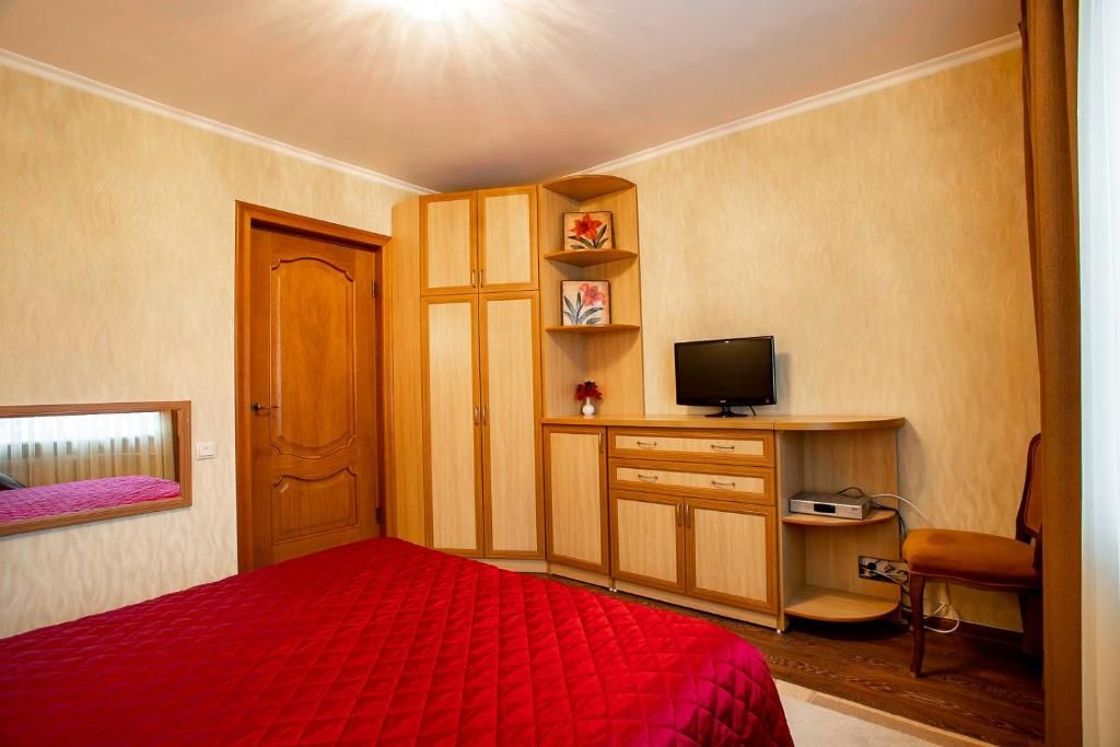 Апартаменты Apartment on Mozolevskogo in the Center of the City Херсон-109