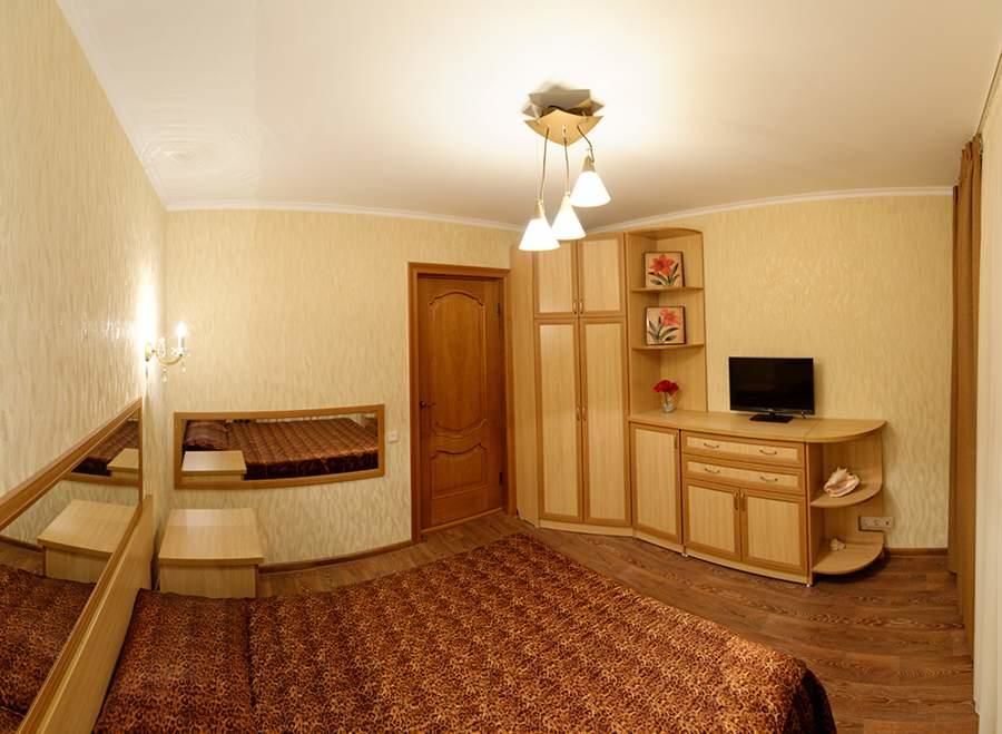 Апартаменты Apartment on Mozolevskogo in the Center of the City Херсон-44