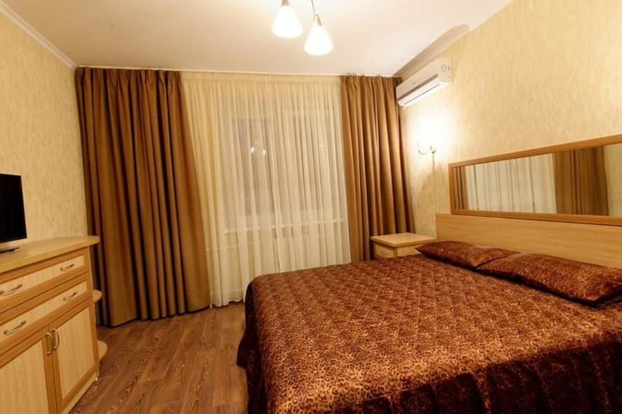 Апартаменты Apartment on Mozolevskogo in the Center of the City Херсон-50