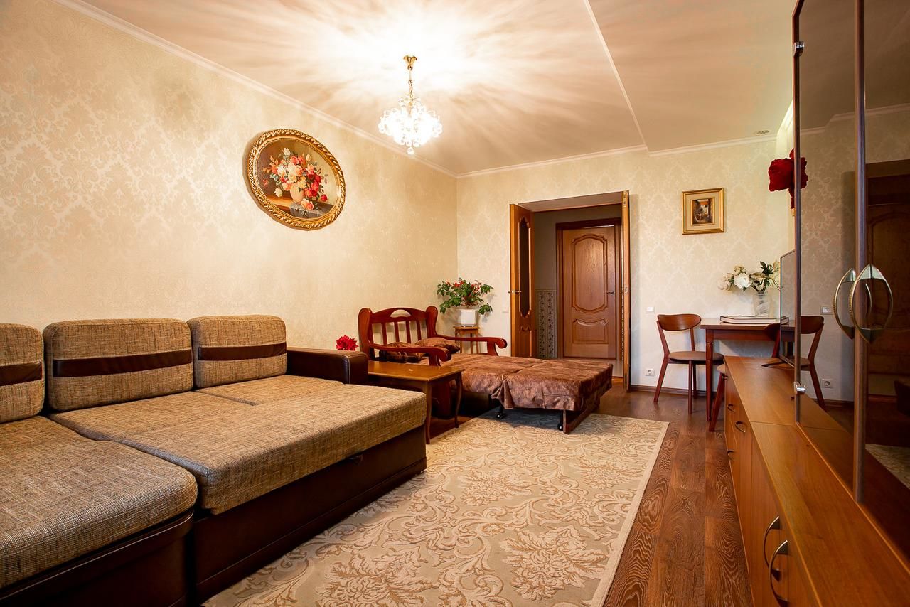 Апартаменты Apartment on Mozolevskogo in the Center of the City Херсон-8