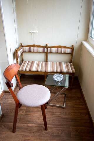 Апартаменты Apartment on Mozolevskogo in the Center of the City Херсон Люкс с балконом-13