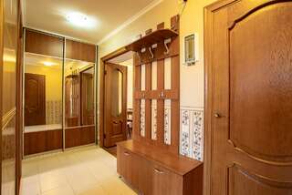 Апартаменты Apartment on Mozolevskogo in the Center of the City Херсон Люкс с балконом-25