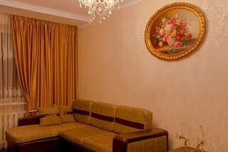 Апартаменты Apartment on Mozolevskogo in the Center of the City Херсон Люкс с балконом-35