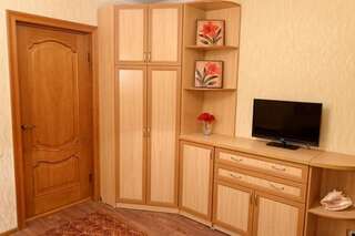 Апартаменты Apartment on Mozolevskogo in the Center of the City Херсон Люкс с балконом-53