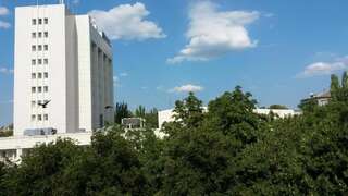 Апартаменты Apartment on Mozolevskogo in the Center of the City Херсон Люкс с балконом-63