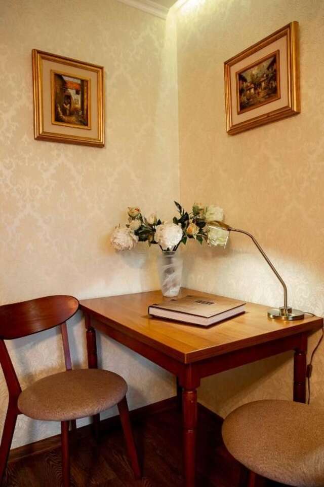 Апартаменты Apartment on Mozolevskogo in the Center of the City Херсон-102