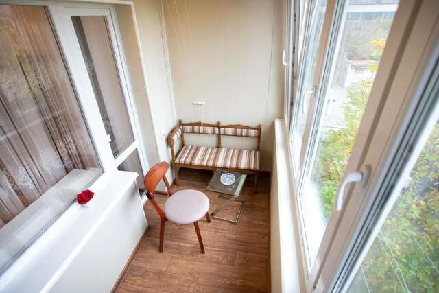 Апартаменты Apartment on Mozolevskogo in the Center of the City Херсон-105