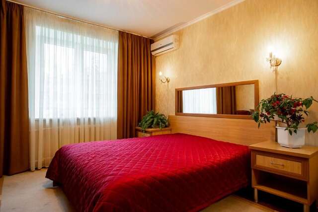 Апартаменты Apartment on Mozolevskogo in the Center of the City Херсон-109