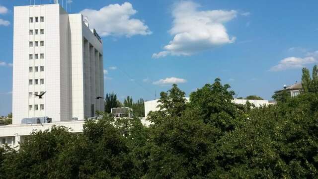 Апартаменты Apartment on Mozolevskogo in the Center of the City Херсон-65
