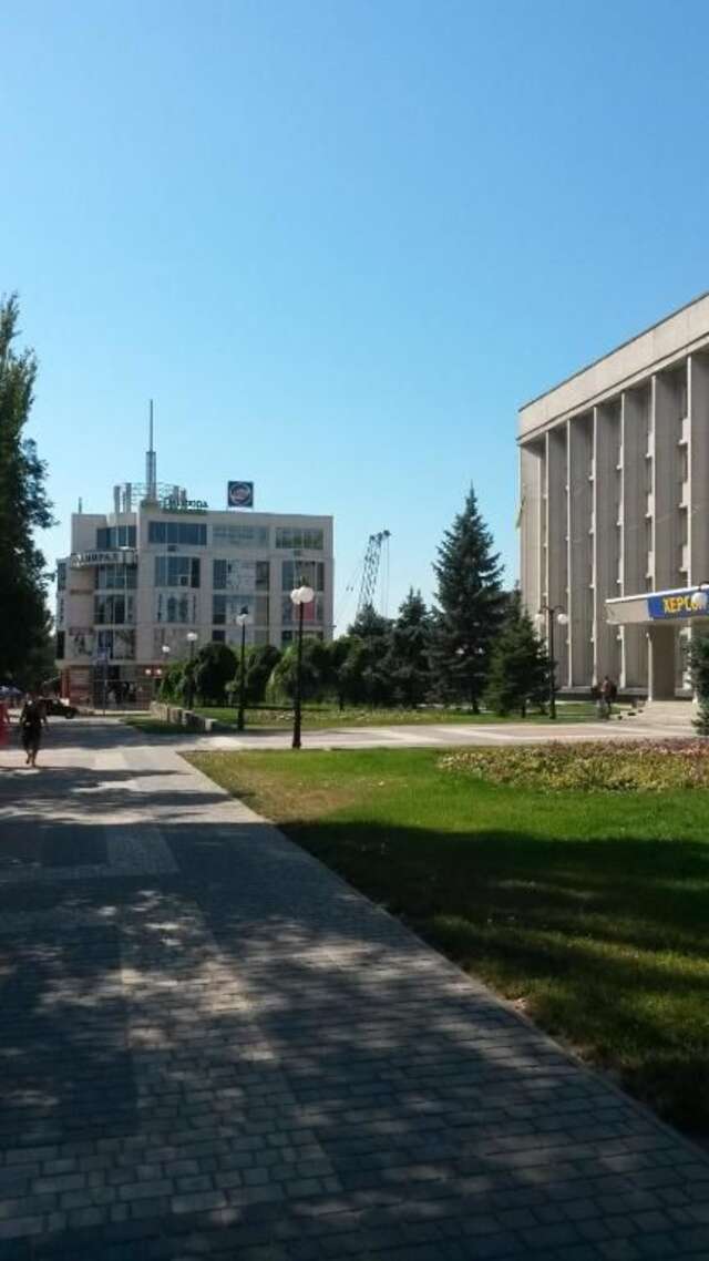 Апартаменты Apartment on Mozolevskogo in the Center of the City Херсон-72